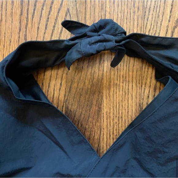 LULULEMON VERY RARE, HARD TO FIND BLACK “CROSS IT OFF” TOTE 20L GOOD AS NEW. - Picture 9 of 10